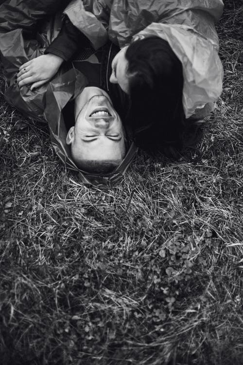 巨蟹男爱你的7个阶段 巨蟹男爱你的7个阶段